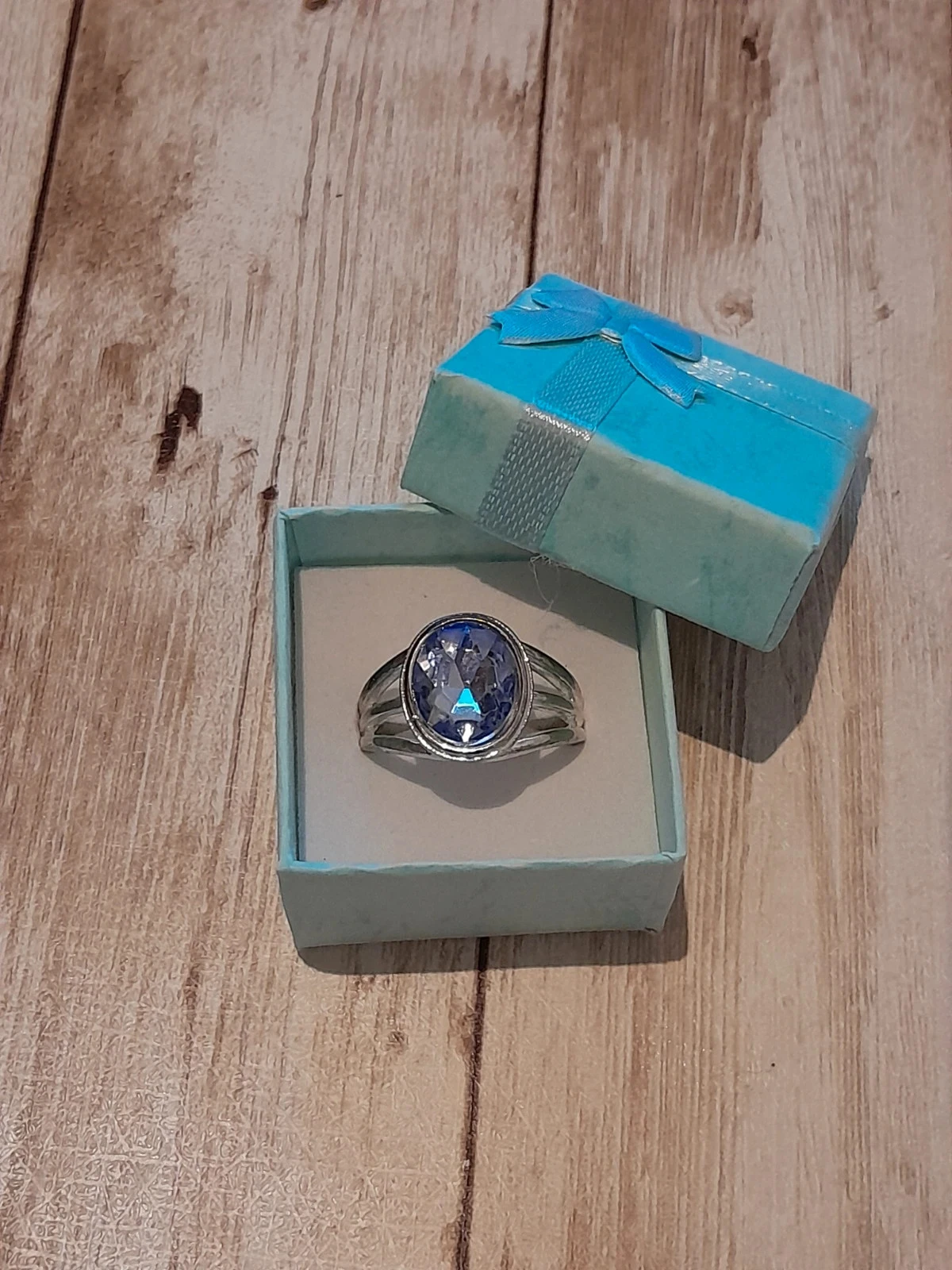 Bague pierre ovale, bleue claire, argentée, taille 60